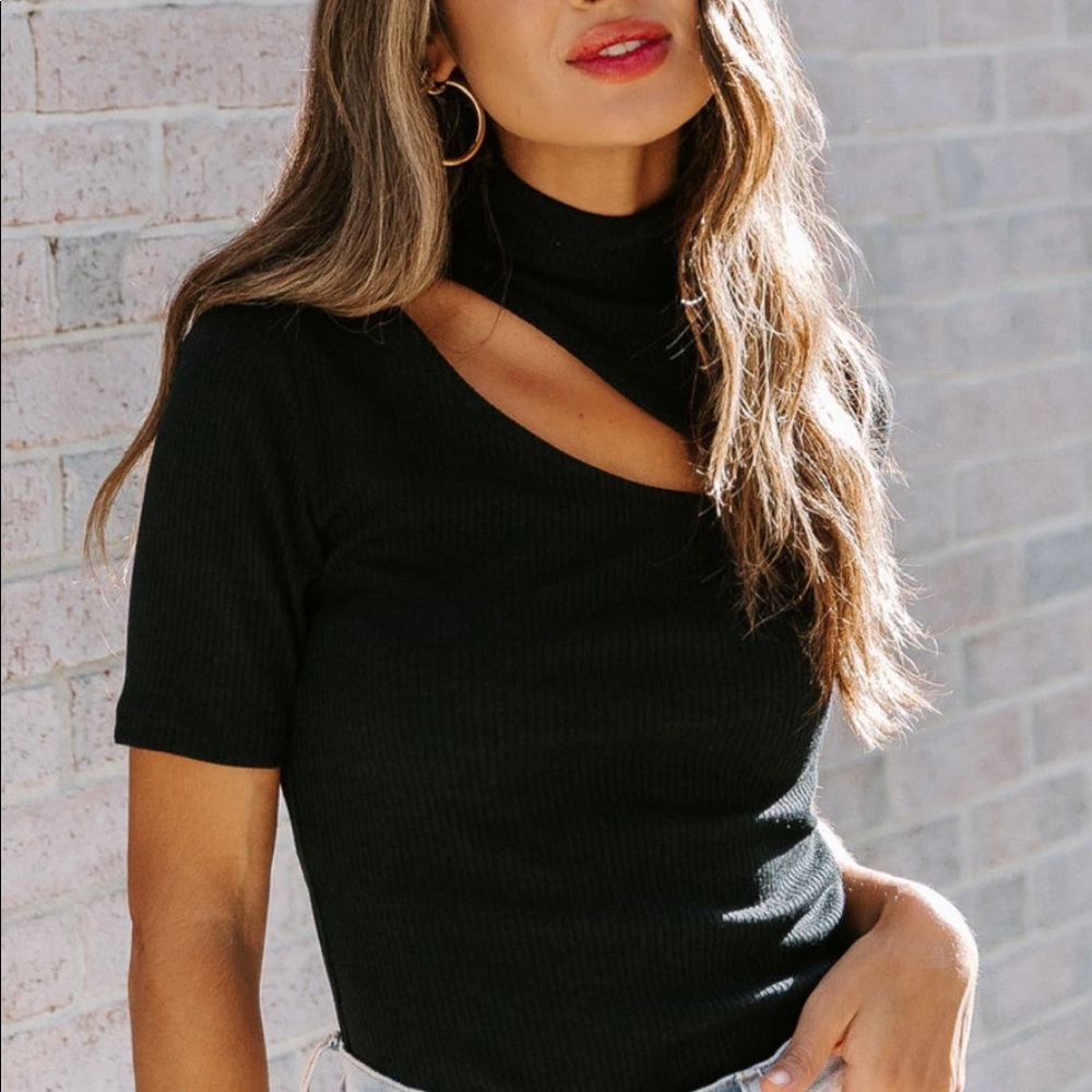 Vici dolls mock neck black top